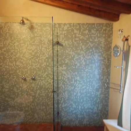 Sleeps 4 Wifi Villa Figline Valdarno